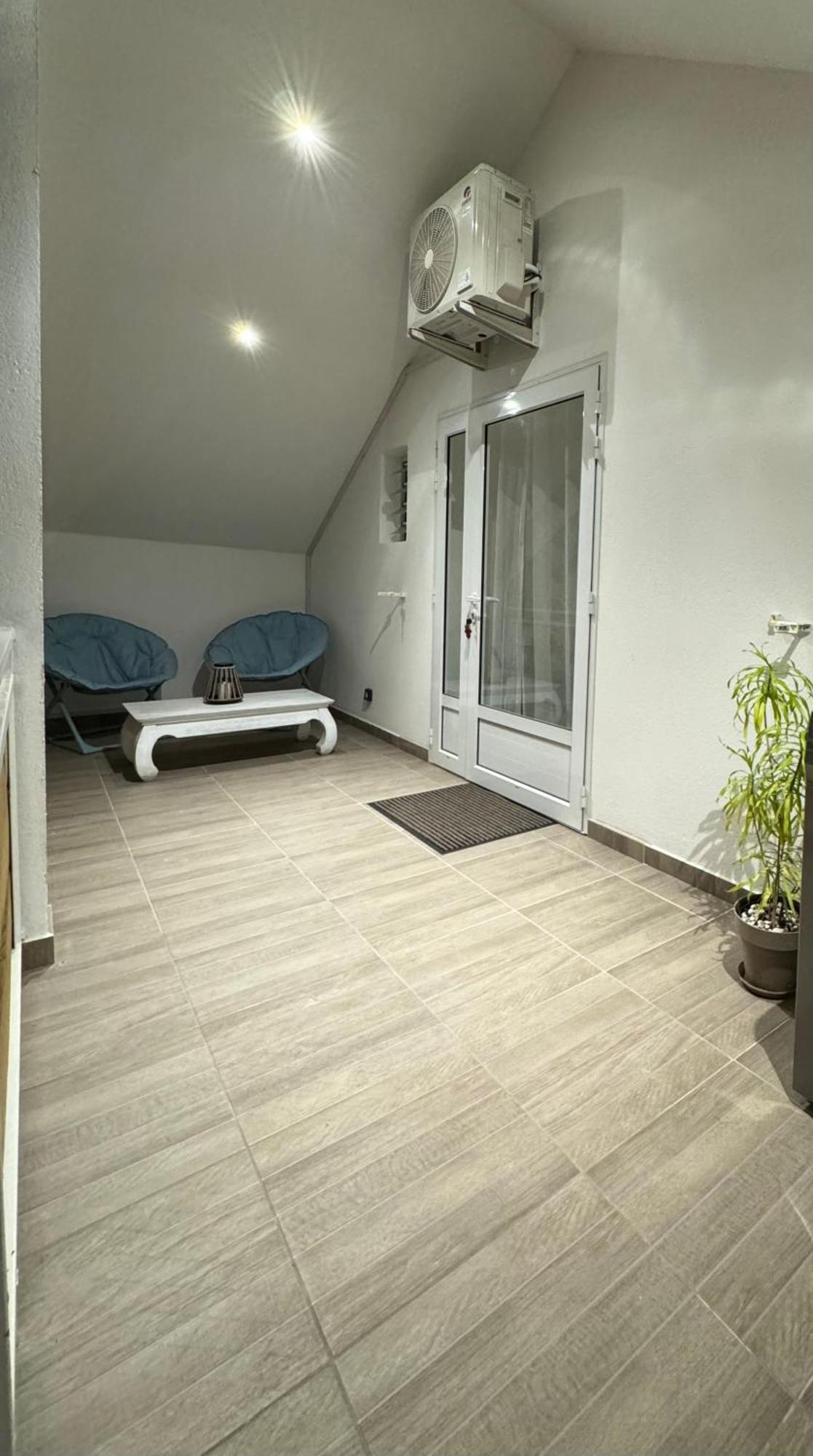 Grand Studio Charmant, Tout Equipe… Saint-Denis Exteriér fotografie